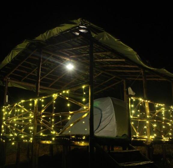 Standard Tent, Hazy Mount Vattavada