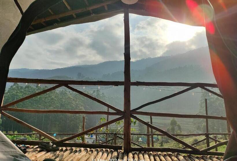 Standard Tent, Hazy Mount Vattavada