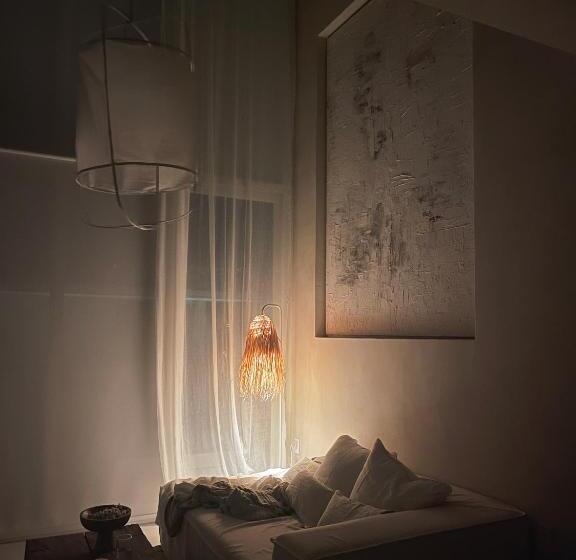 سوئیت با بالکن, Jungle Luxe