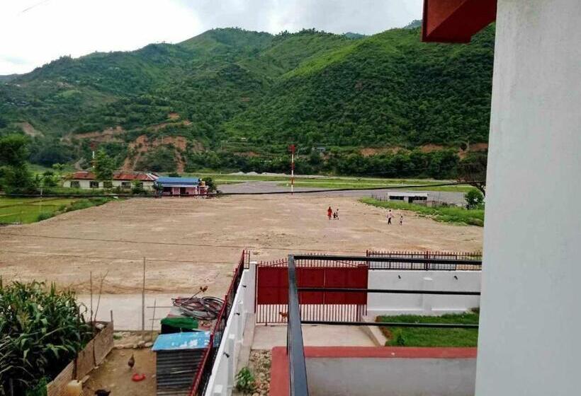 اتاق استاندارد یک نفره, Tm Guest House