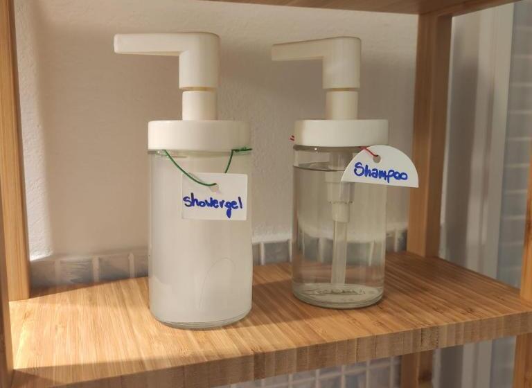 标准间, A Casuzza Sapurita