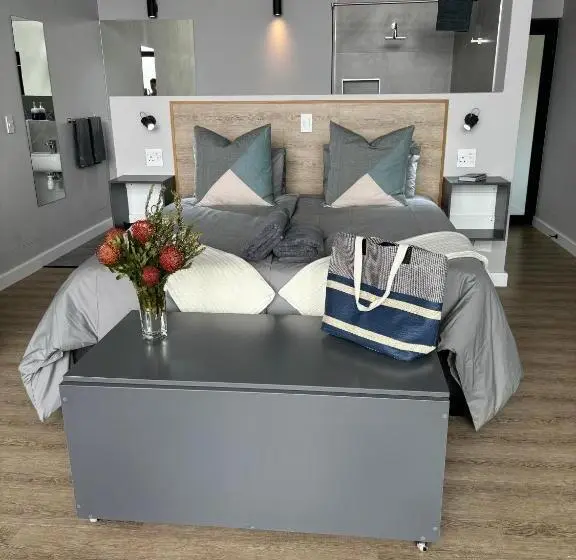 キングサイズベッドのデラックスルーム, Die Uitzicht Guesthouse   Knysna