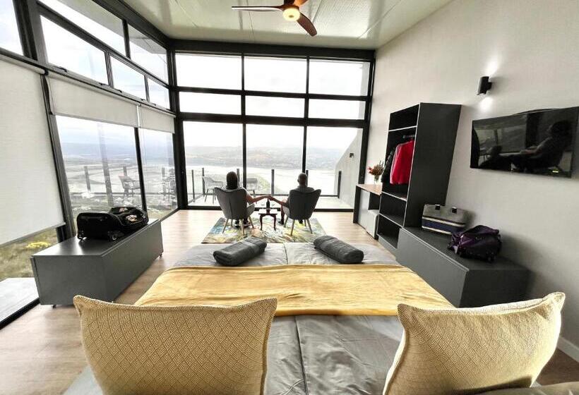 חדר דחוקס עם מיטת קינג, Die Uitzicht Guesthouse   Knysna