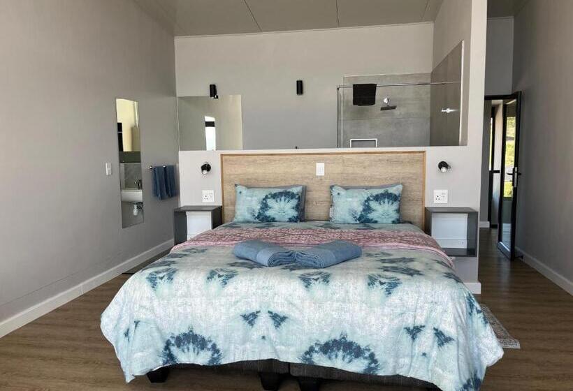 غرفة ديلوكس مطلّة علي البحر مزوَّدة بشُرفة, Die Uitzicht Guesthouse   Knysna