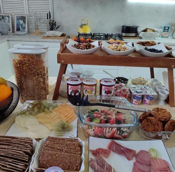 اتاق اکونومی, The Oldman House