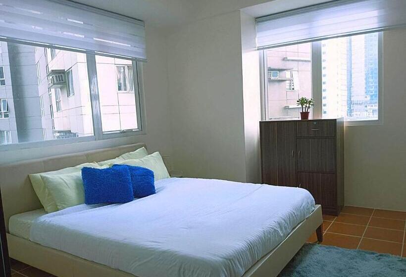 آپارتمان 1 خوابه با چشمانداز استخر, 2br Pioneer Woodland Sm Light Boni Mandaluyong,metro Manila