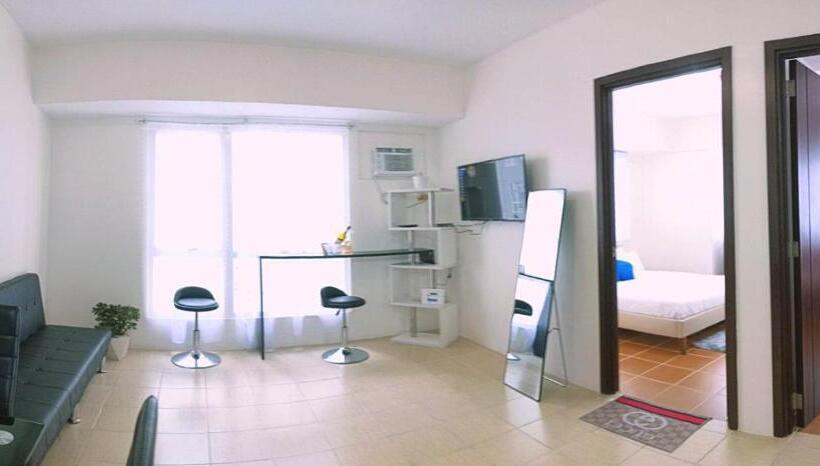 آپارتمان 1 خوابه با چشمانداز استخر, 2br Pioneer Woodland Sm Light Boni Mandaluyong,metro Manila
