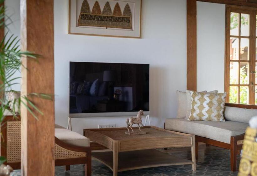 סוויטה נוף לים, Umah Lusa