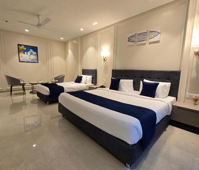 高级三人间, Western