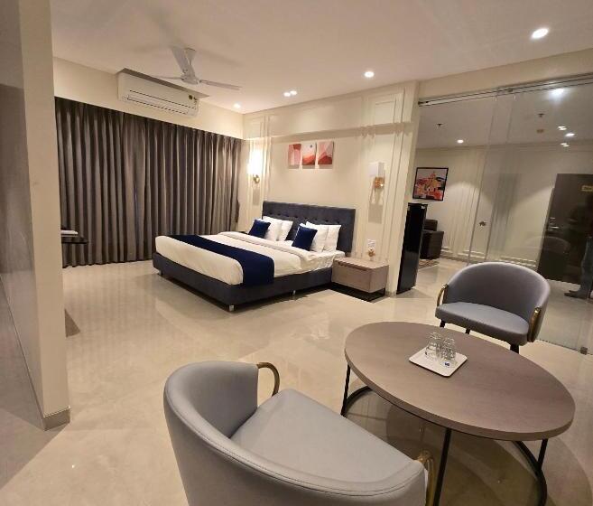 高级套房, Western