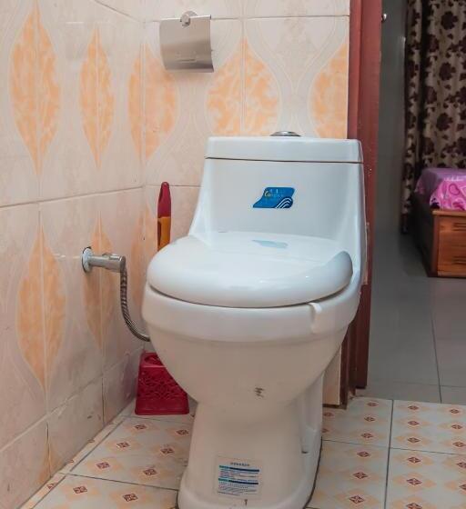 استودیوی استاندارد, Le Panini Hôtel Auberge