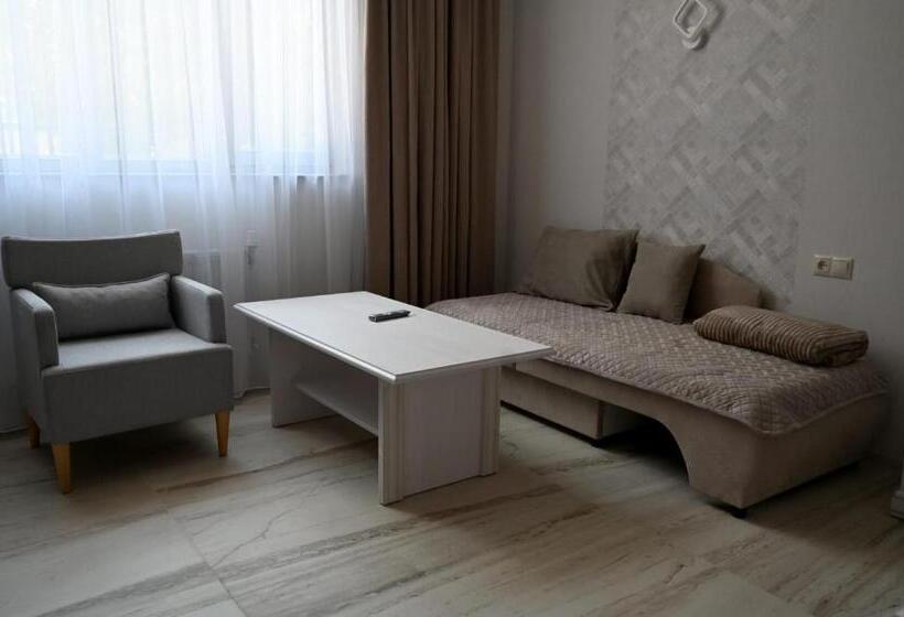 اتاق لوکس, Anar Guest House