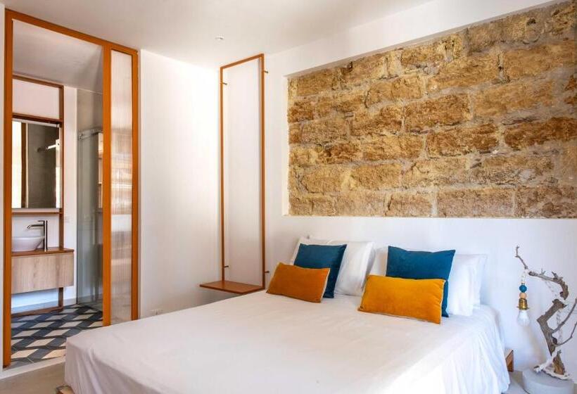 اتاق لوکس با بالکن, Canceddi Rooms & Terrace