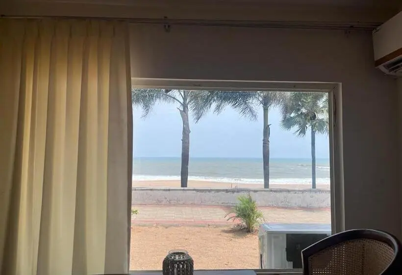 キングサイズベッドのスタンダードルーム, Sanctum Beach Resorts