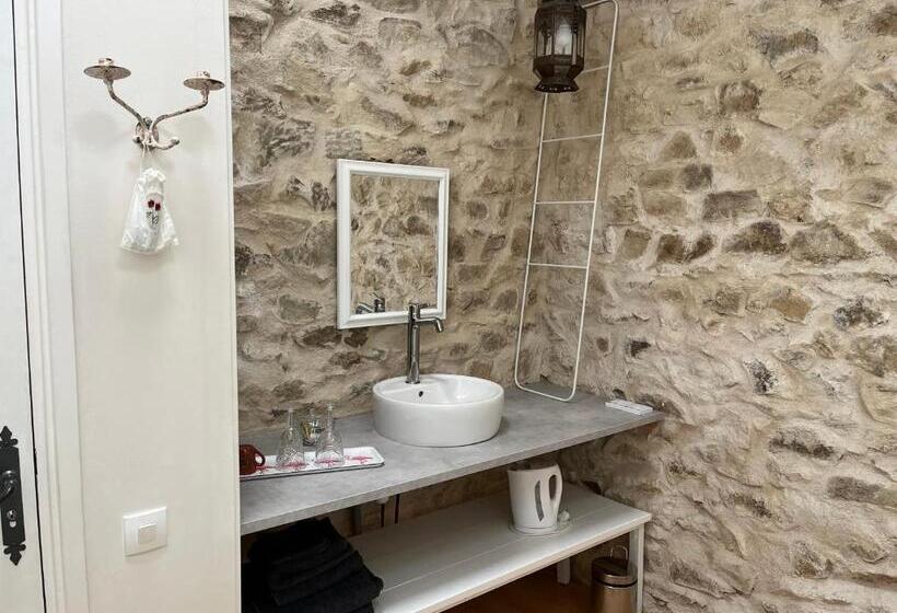 חדר סטנדרט, Maison Du Silence