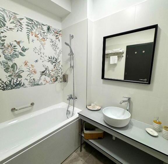 غرفة قياسية, Ambar