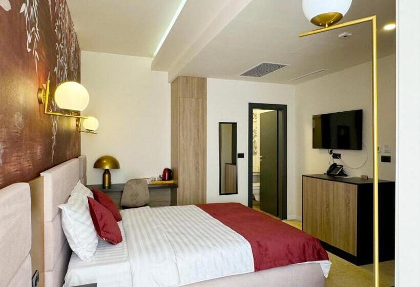 غرفة ديلوكس, Ambar