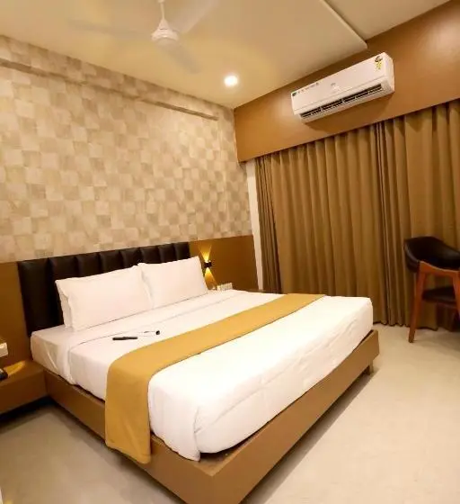 Deluxe-huone, Shivansh