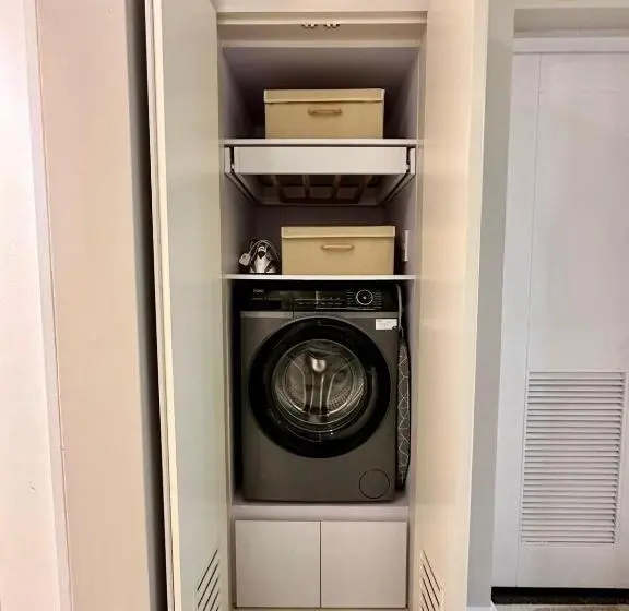 プールの見える１ベッドルームアパートメント, Kize Staycation