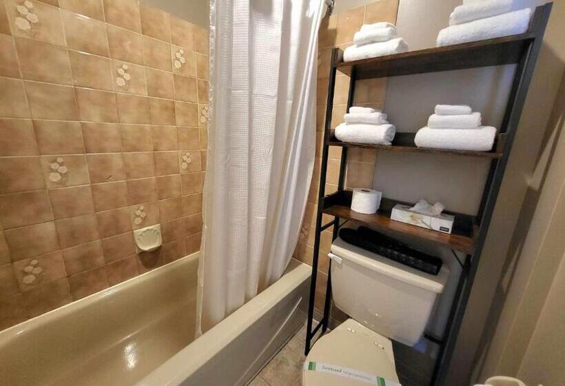 Номер Стандарт, Motel St Pamphile