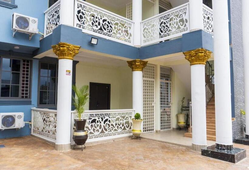 2 Bedroom Deluxe Apartment, Opheboat Villa And Cuisine Services