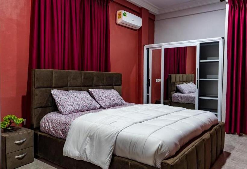 2 Bedroom Deluxe Apartment, Opheboat Villa And Cuisine Services