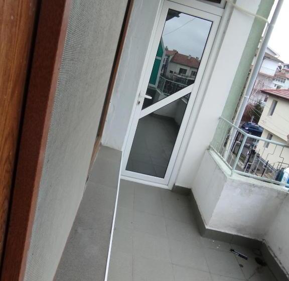 Номер Стандарт Трехместный, къща за гости дом попови черноморец