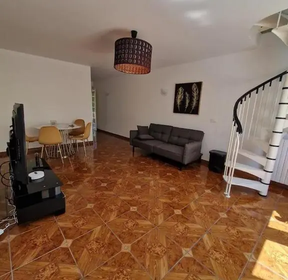 浴室共有ファミリールーム, 3 Cosy Bedrooms House With 4 Beds Near Paris