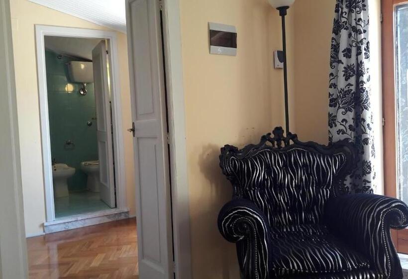 标准间带阳台, B&b Casa Laviano