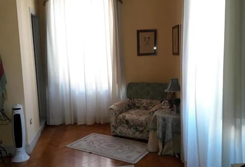 キングサイズベッドのスタンダードルーム, B&b Casa Laviano