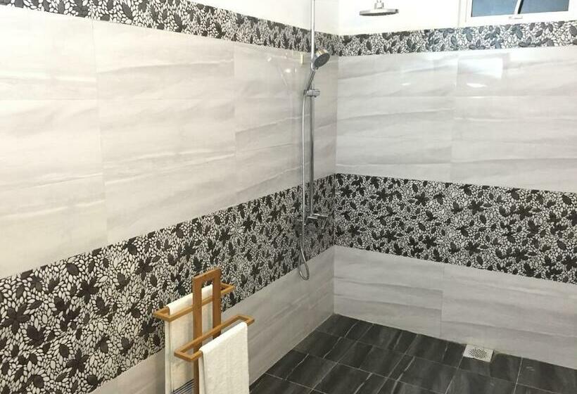 Quarto Deluxe com Sacada, Villa Nuova Kandy