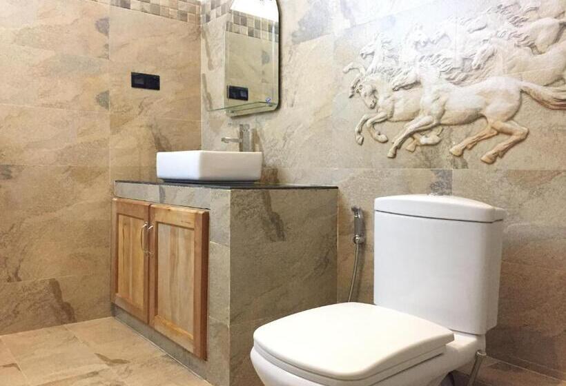 Quarto Triplo Estandar, Villa Nuova Kandy