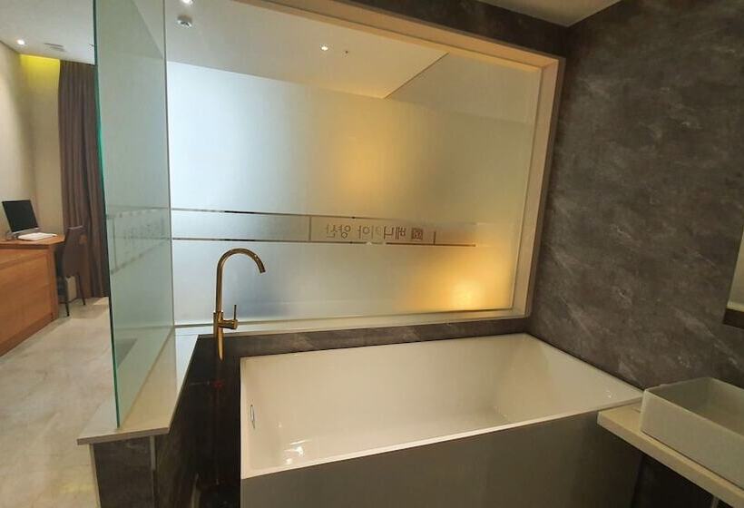 غرفة ديلوكس, Benikea Hotel Yangsan