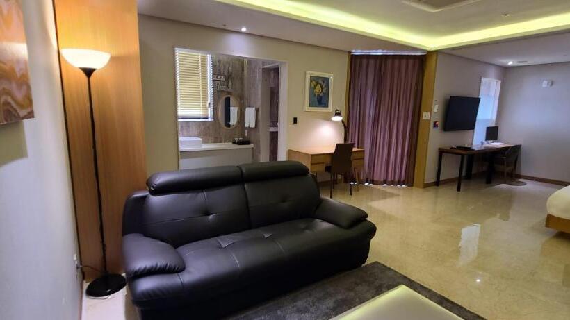 سوییت خانوادگی, Benikea Hotel Yangsan
