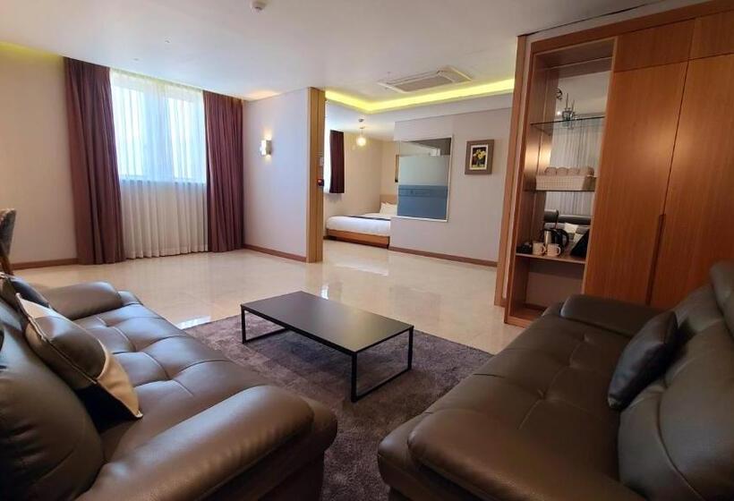 سوییت, Benikea Hotel Yangsan