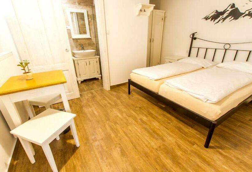 اتاق استاندارد, Hostel Hildegarden