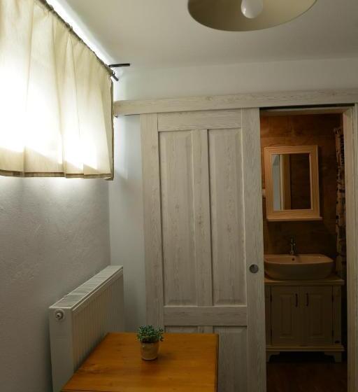 اتاق استاندارد, Hostel Hildegarden