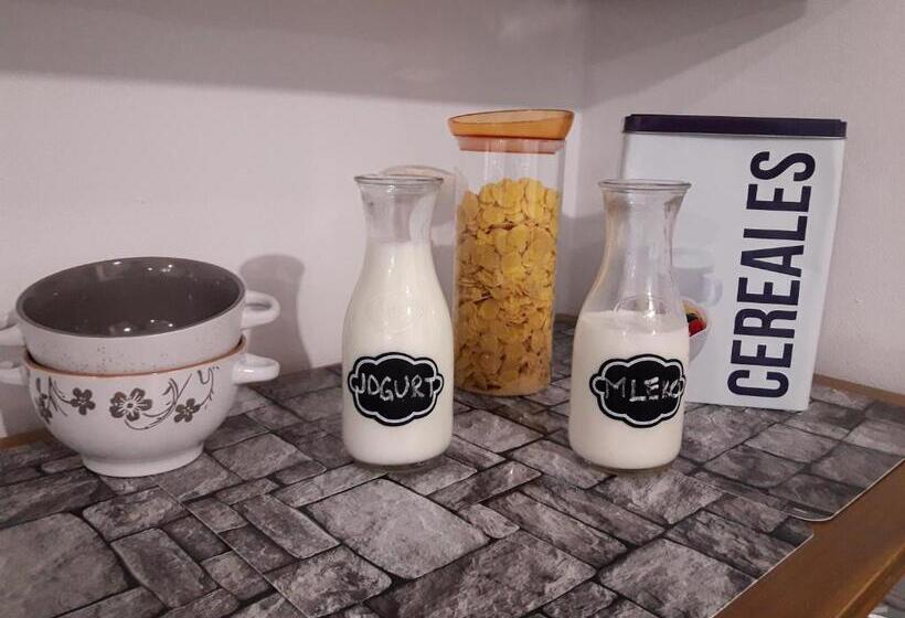 اتاق خانوادگی با سرویس بهداشتی مشترک, Hostel Hildegarden