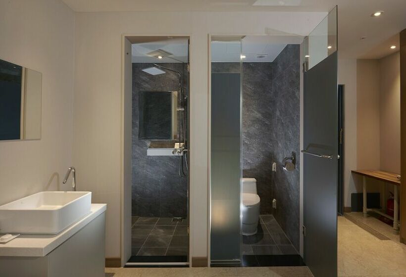 اتاق لوکس سه تخته, Benikea Hotel Yangsan