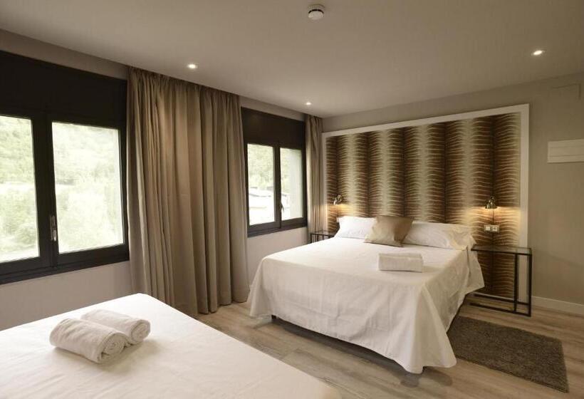 חדר סטנדרט לארבעה, Casa Moma 1948