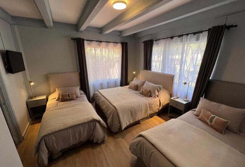 غرفة قياسية رباعية, Florencia