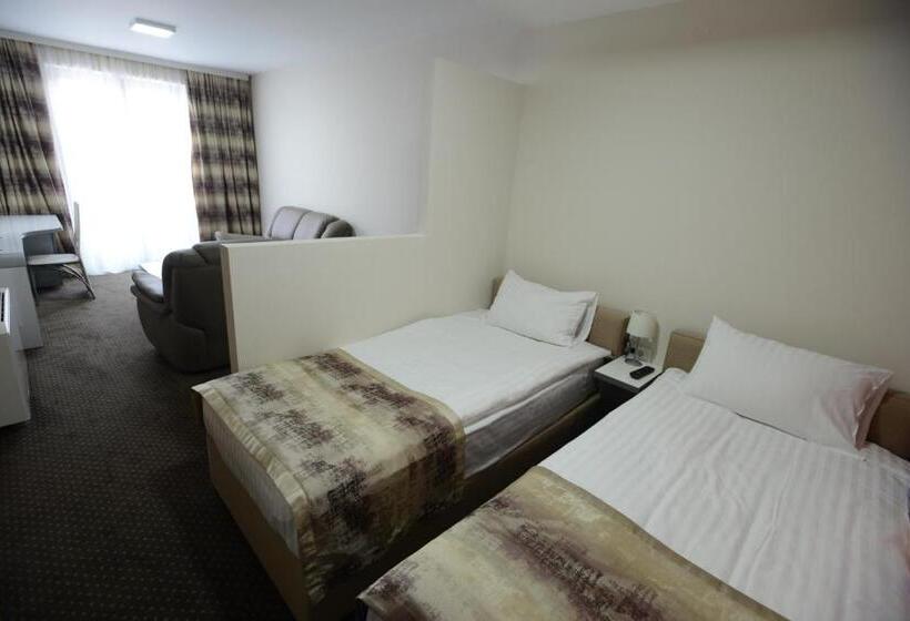 اتاق خانوادگی, Garni Hotel Hollywoodland Wellness & Aquapark