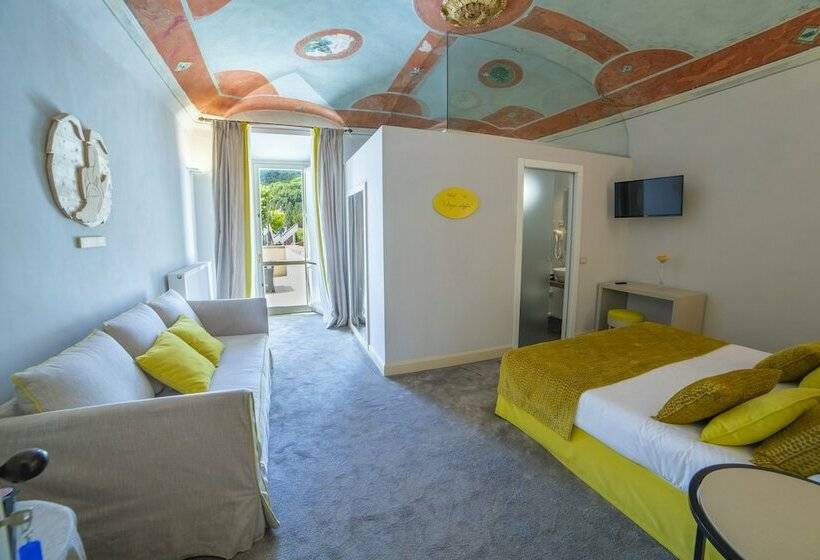 浪漫感的房间, Palazzo Franceschini