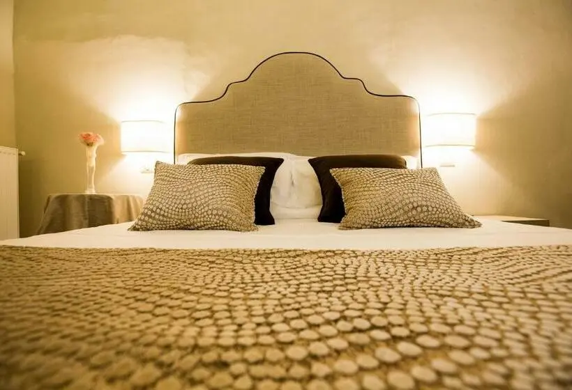 Classic-huone, Palazzo Franceschini