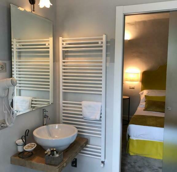 古典房间, Palazzo Franceschini