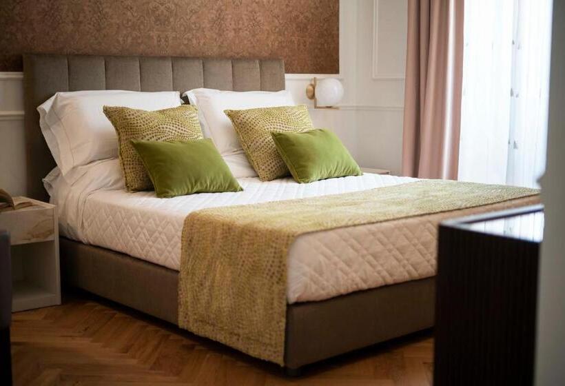 豪华房间, Palazzo Franceschini