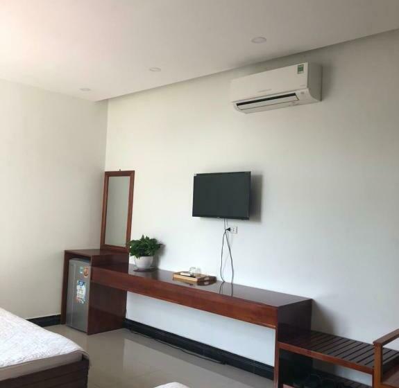 اتاق لوکس, Thanh Lam