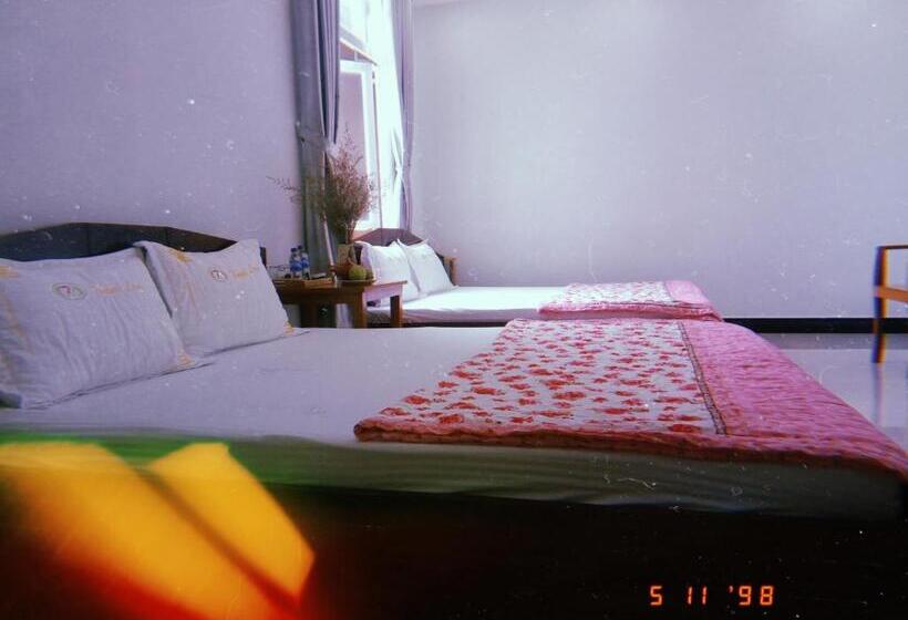 اتاق لوکس, Thanh Lam