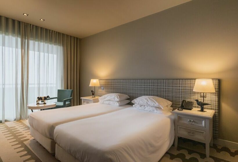 标准间, The Lince Nordeste