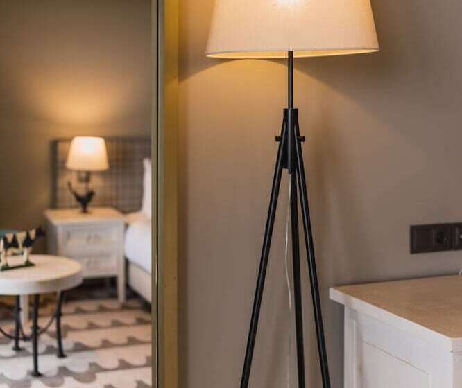 高级大房间, The Lince Nordeste